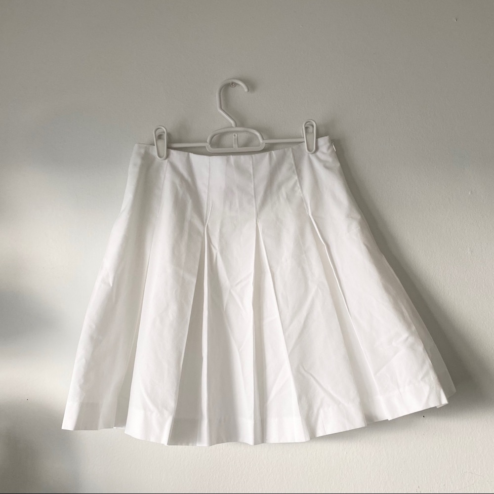 Crisp white tennis skirt / school uniform